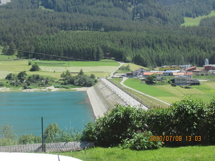 <p>Vista della diga dalla casa di guardia</p>